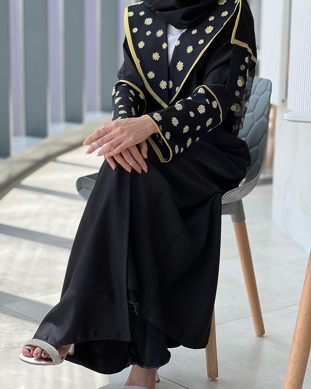 عباية ملكي لف تطريز كمبيوتر راقي