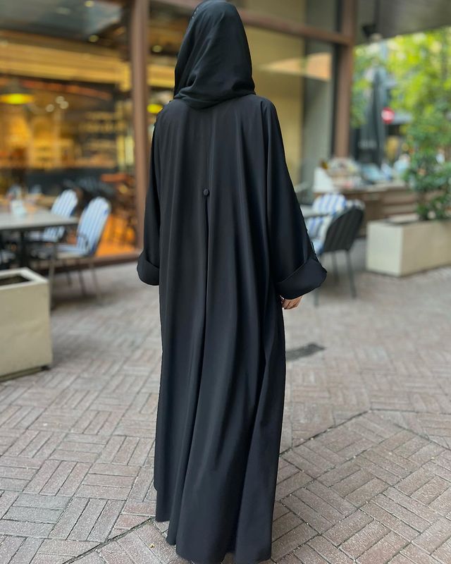 عبايه إسلاميه ساده كسر امام وخلف