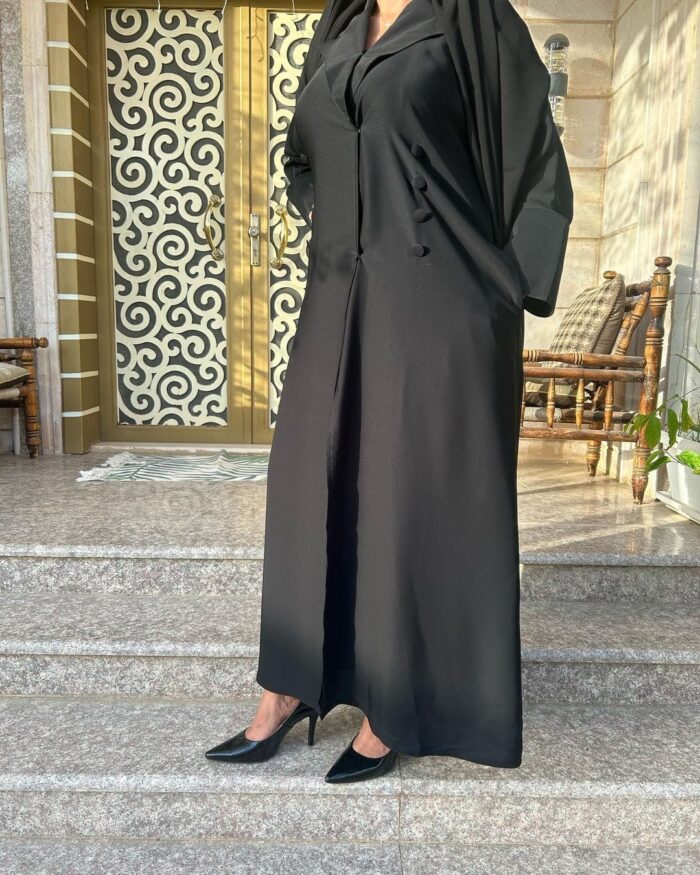عبايه ساده أنيقه للدوامات جيوب مخفيه