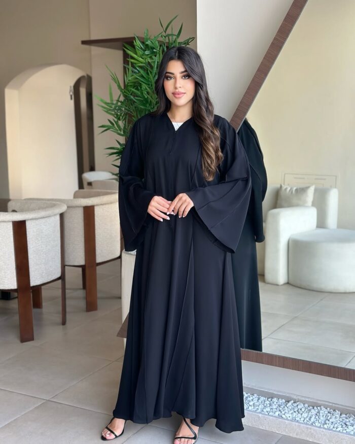 عبايه ملكي نص كلوش ساده دقه خيط كم وسيع