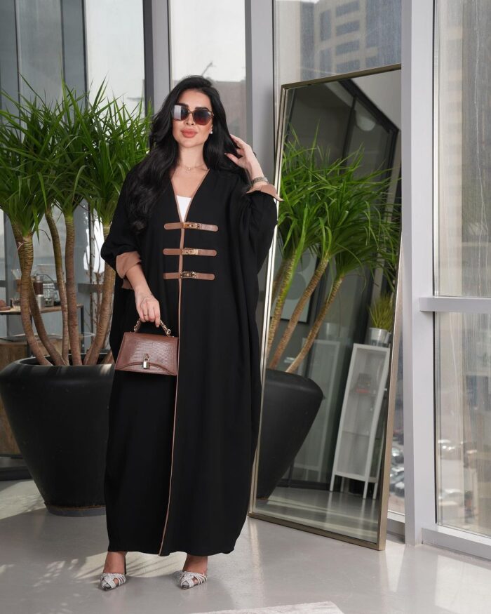 عبايه ملكي بشت تحديد ستان ملون