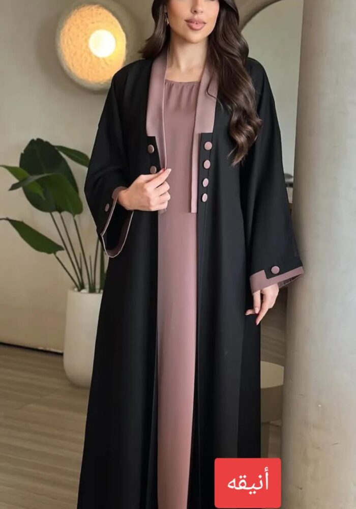 عبايه ملكي نص كلوش انيقه ثلاث قطع راقيه ومريحه جدا