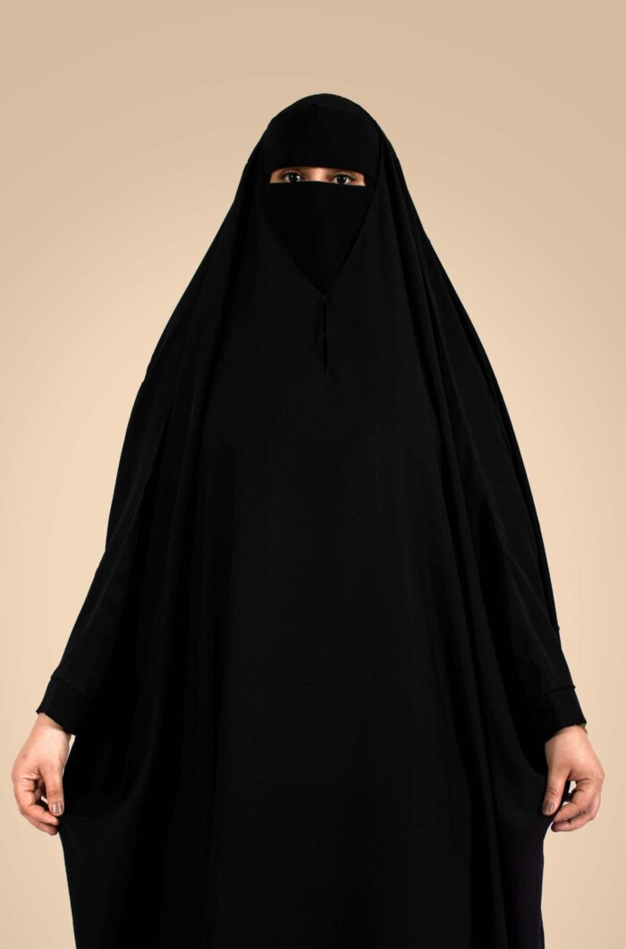 عبايه ملكي مقفله راس كم  جديده كلاسيك