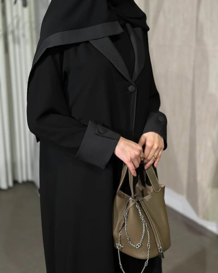 عبايه نص كلوش ملكي قطعتين للدوام انيقه ومرتبه