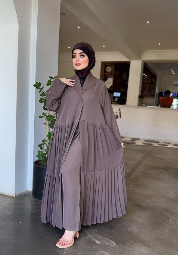 عبايه ملكي ملونه كسر أنيقه للسفر