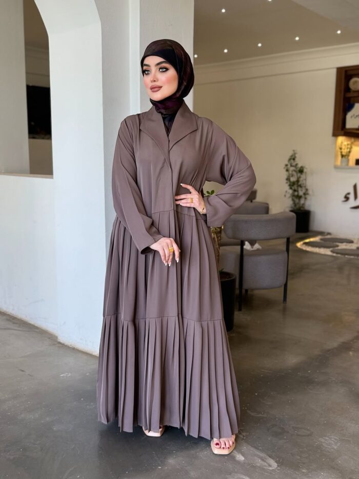 عبايه ملكي ملونه كسر أنيقه للسفر