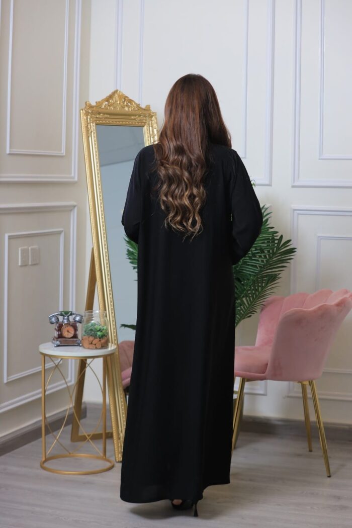 عبايه مرتبه تطريز أنيقه جدا