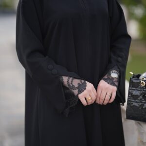 عبايه انيقه للكشخه للدوامات والطلعات