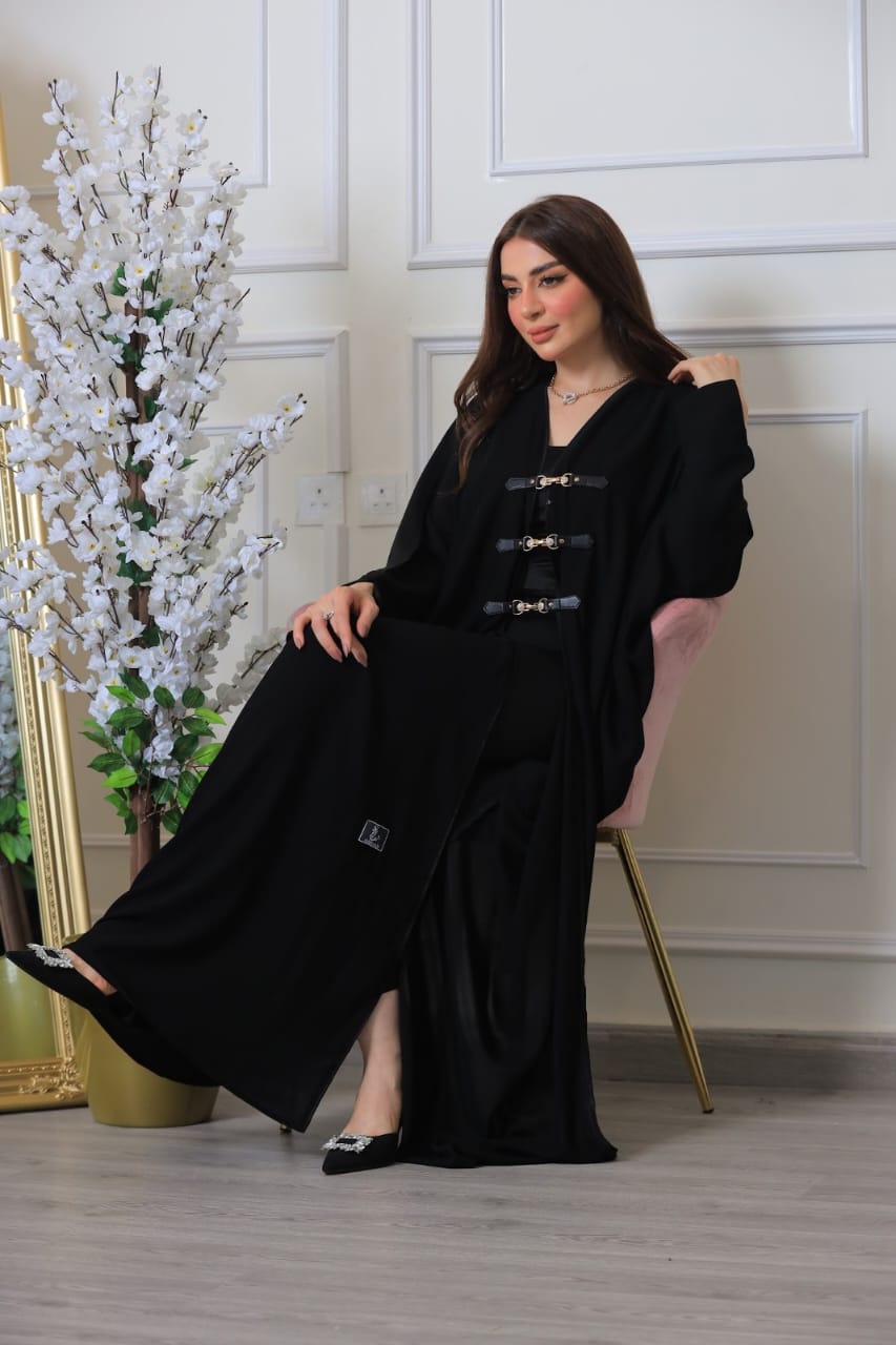 عبايه أنيقه صيفيه نص بشت قطري