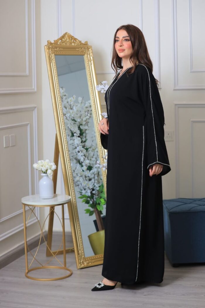 عبايه ملكي تطريز جنب فضي كشخه للطلعه