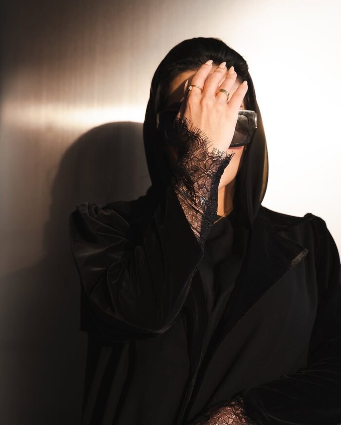 عبايه ملكي نص كلوش شتويه فخمه