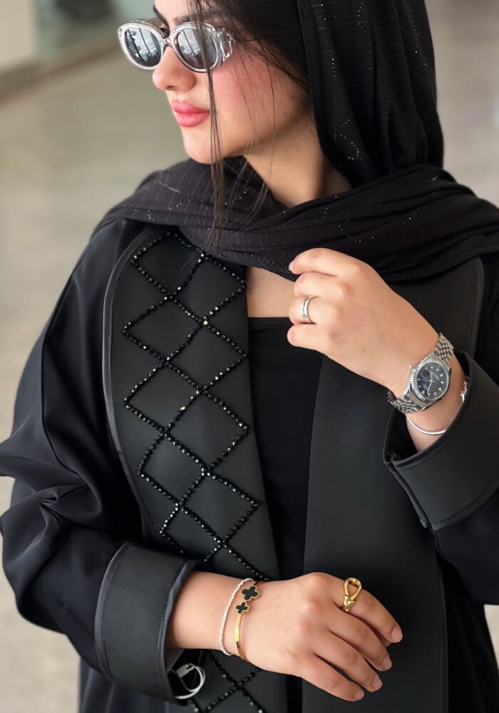 عبايه ملكي لف مطرزه مرتبه للمناسبات