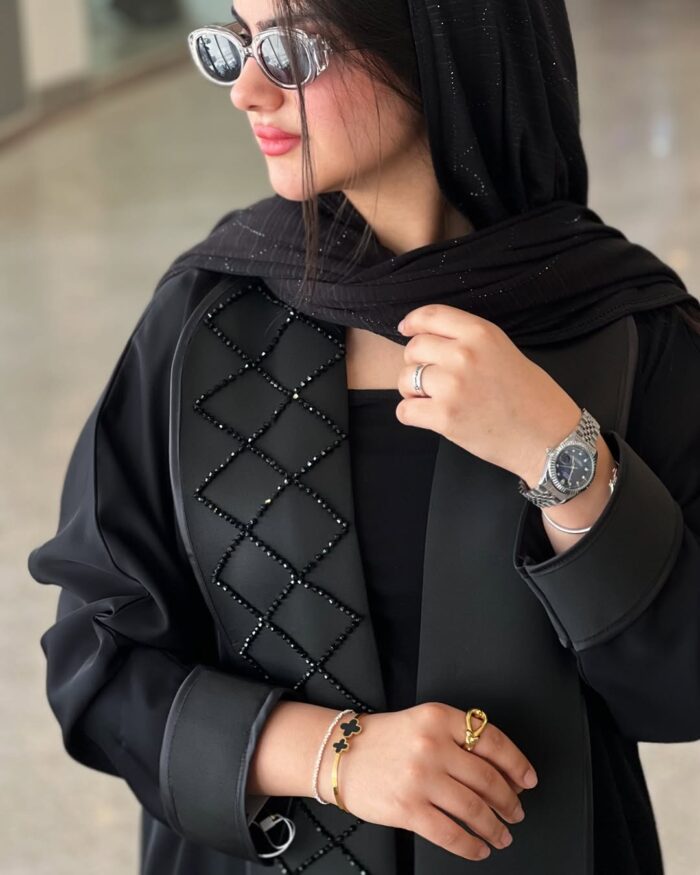 عبايه ملكي لف مطرزه مرتبه للمناسبات