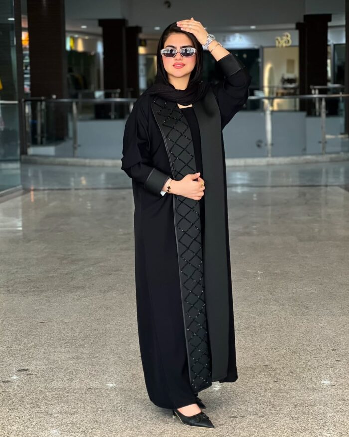 عبايه ملكي لف مطرزه مرتبه للمناسبات