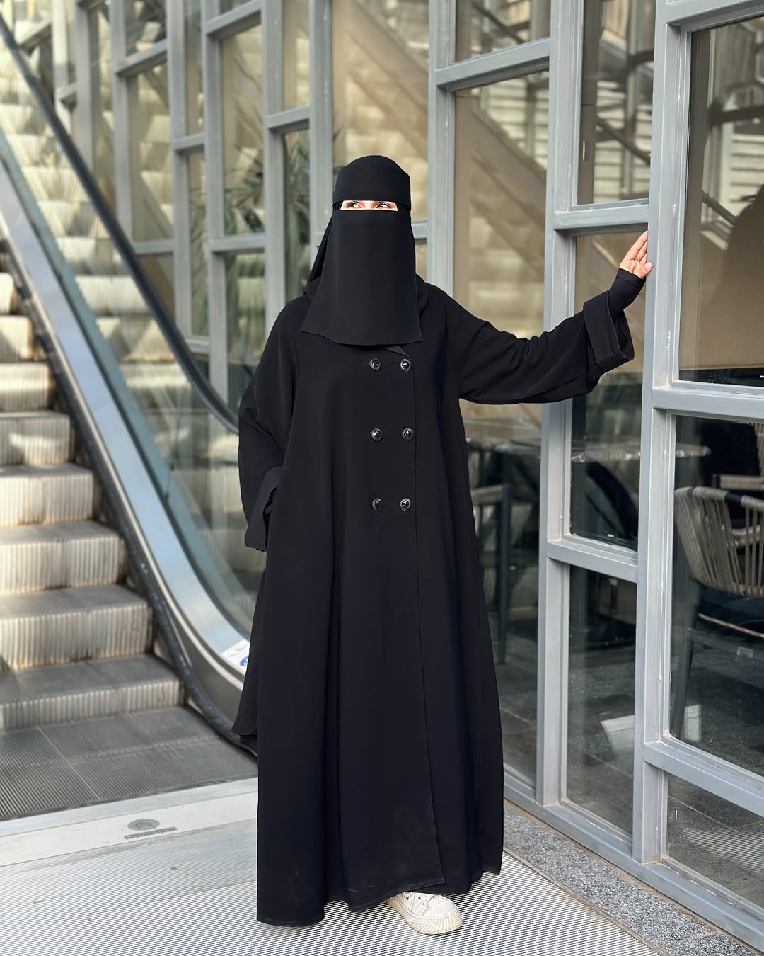 عبايه نص كلوش تهبل جيوب مخفيه انيقه