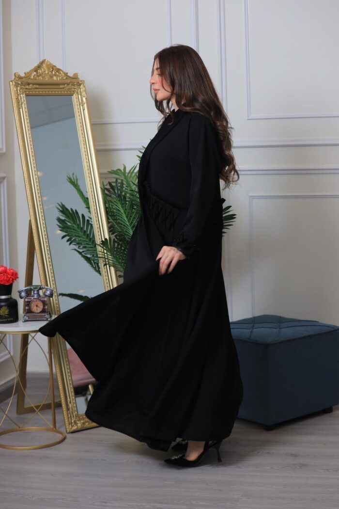 عبايه أنيقه صيفيه كسر مطرزه