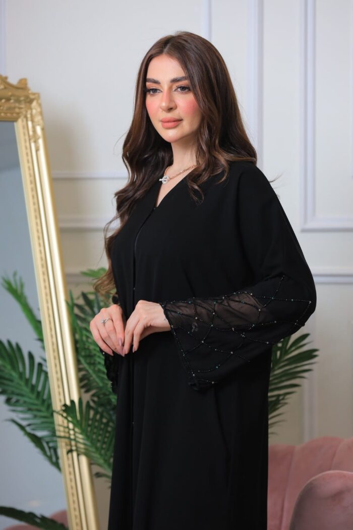 عبايه مرتبه كم تطريز شيفون