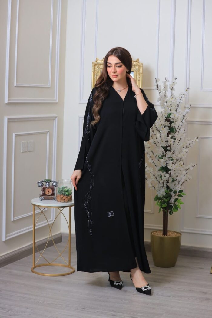 عبايه أنيقه صيفيه للطلعه كشخه