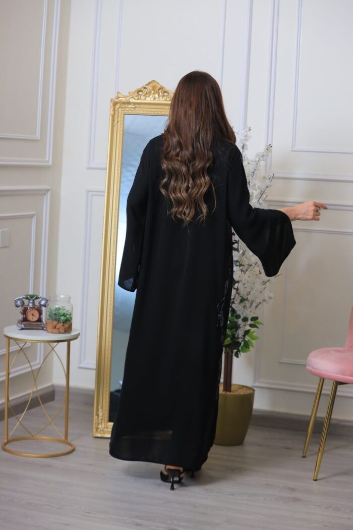 عبايه أنيقه صيفيه للطلعه كشخه