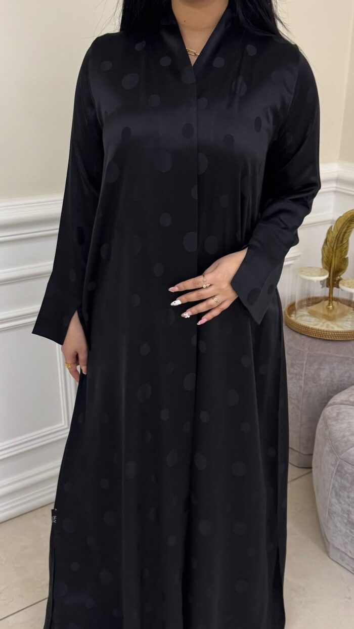 عبايه ملكي صيفه أنيقه للطلعه نص كلوش لف