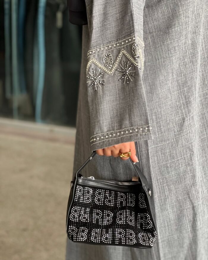 عباية للسفر انيقه قماش بارد