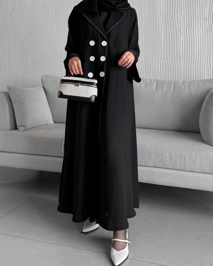 عباية انيقه للطلعه والدوامات