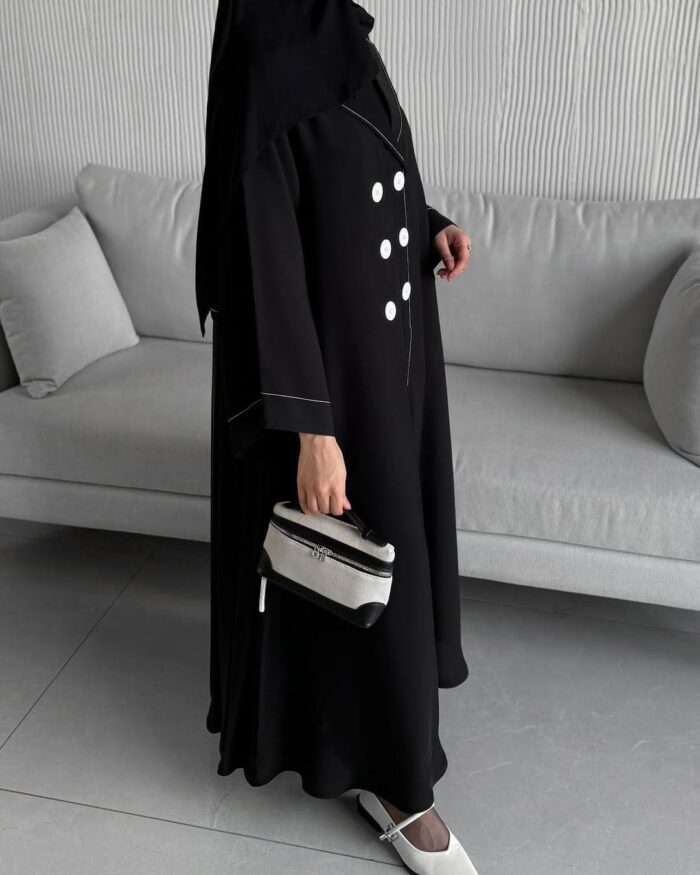 عباية انيقه للطلعه والدوامات