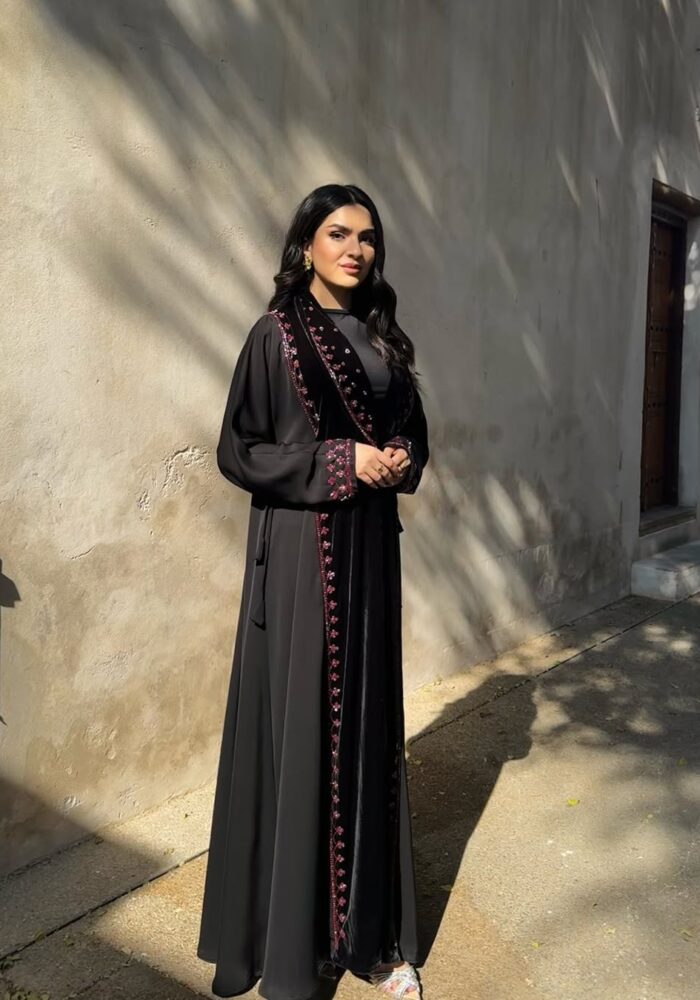 عبايه كشخه للمناسبات والطلعات