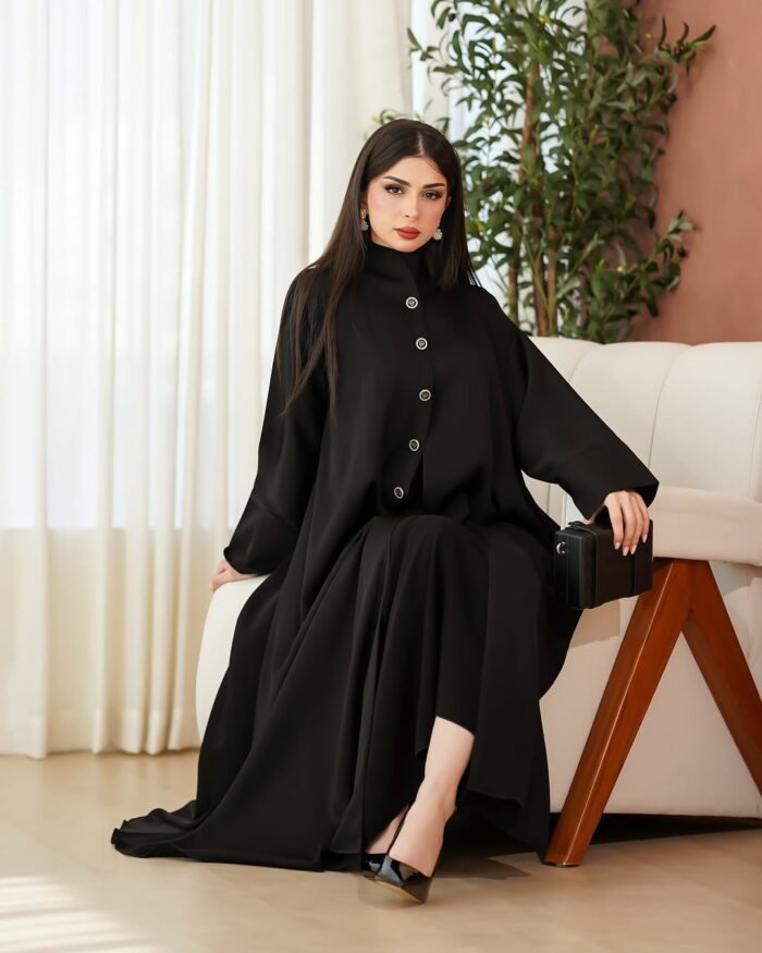 WhatsApp Image 2025-12-12 at 6.58.59 PM عباية كلوش أنيقه مررررررره