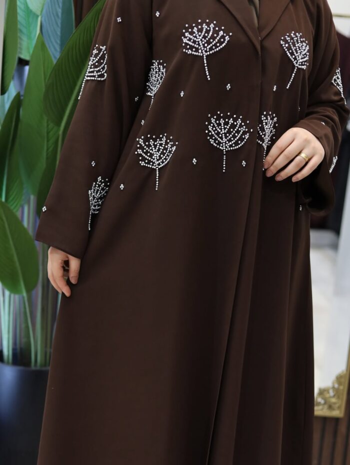 عباية مطرزة ملونه نص كلوش قماش ملكي