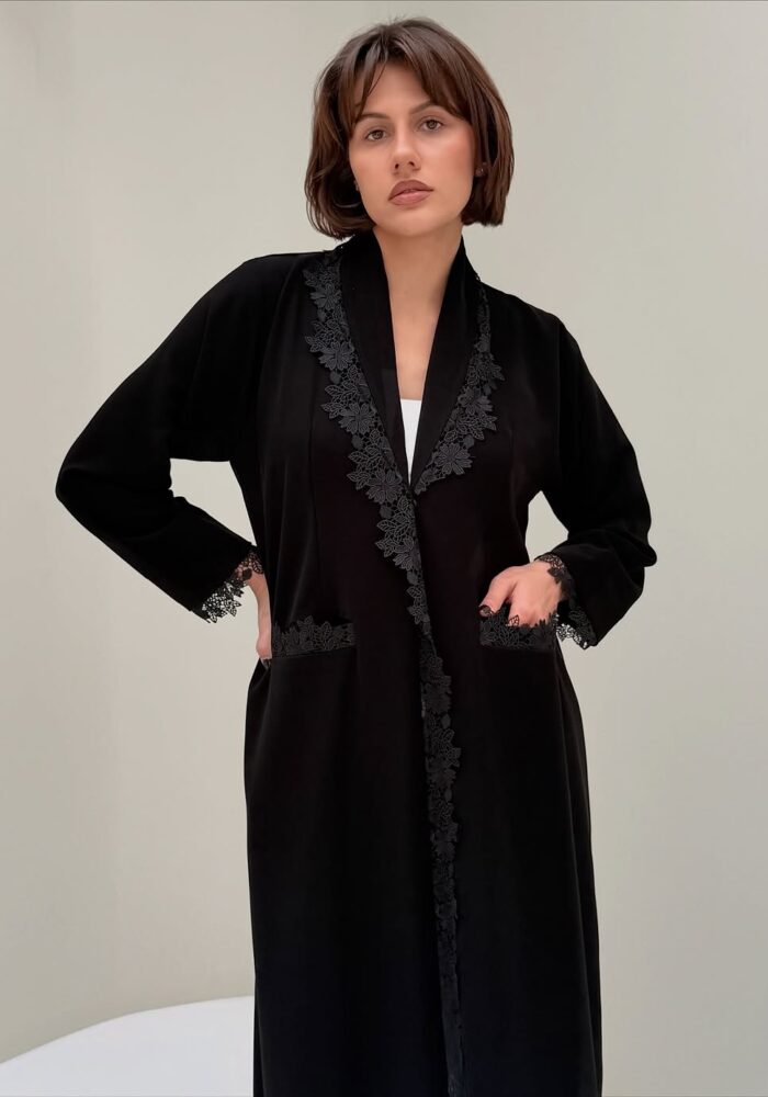 عباية مخمل كوري لف جيوب كلفه تحديد