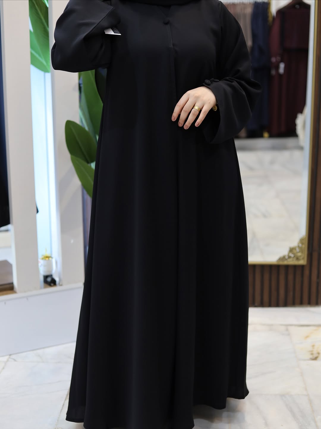 عبايه نص كلوش تهبل ساده كم عادي