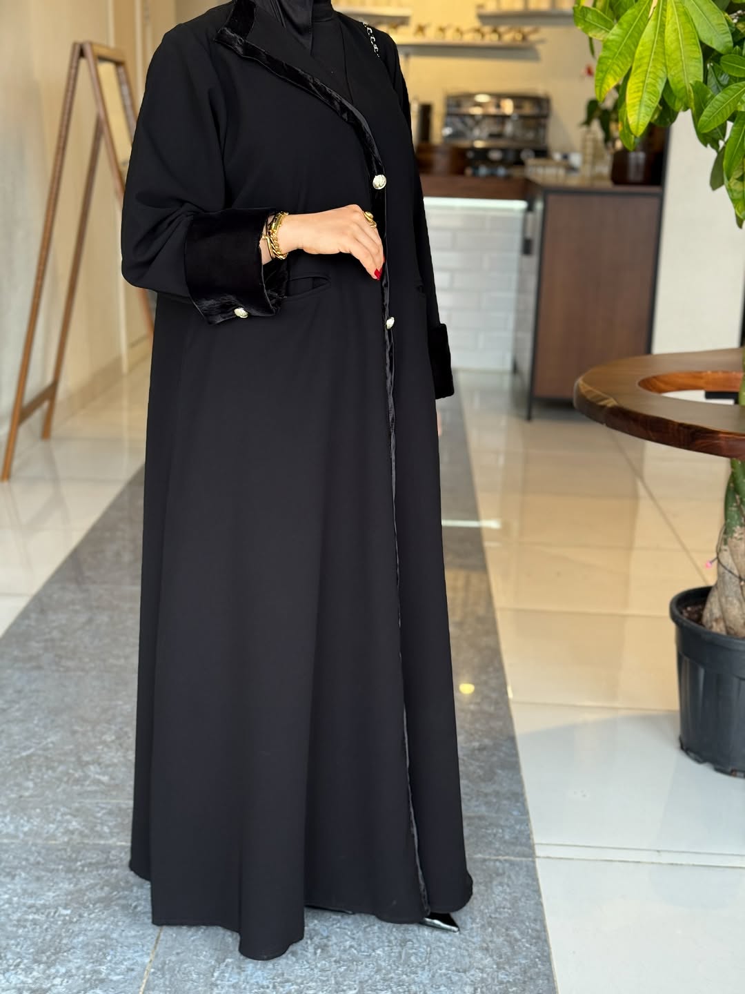 عبايه نص كلوش تهبل جيوب مخفيه شتويه تحديد مخمل