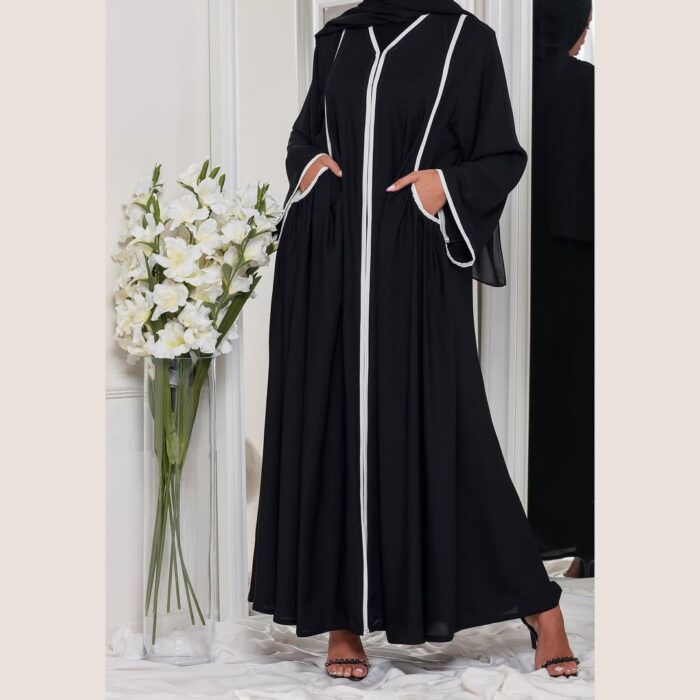 عبايه انيقه للكشخه تهبل جيوب تحديد قيطان ابيض