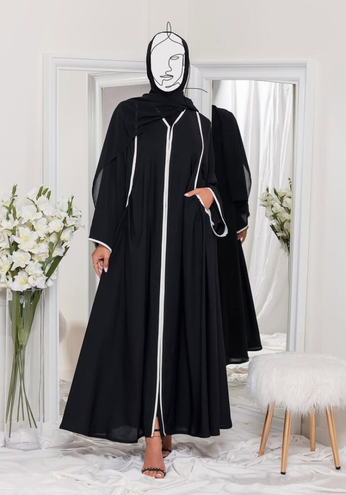 عبايه انيقه للكشخه تهبل جيوب تحديد قيطان ابيض