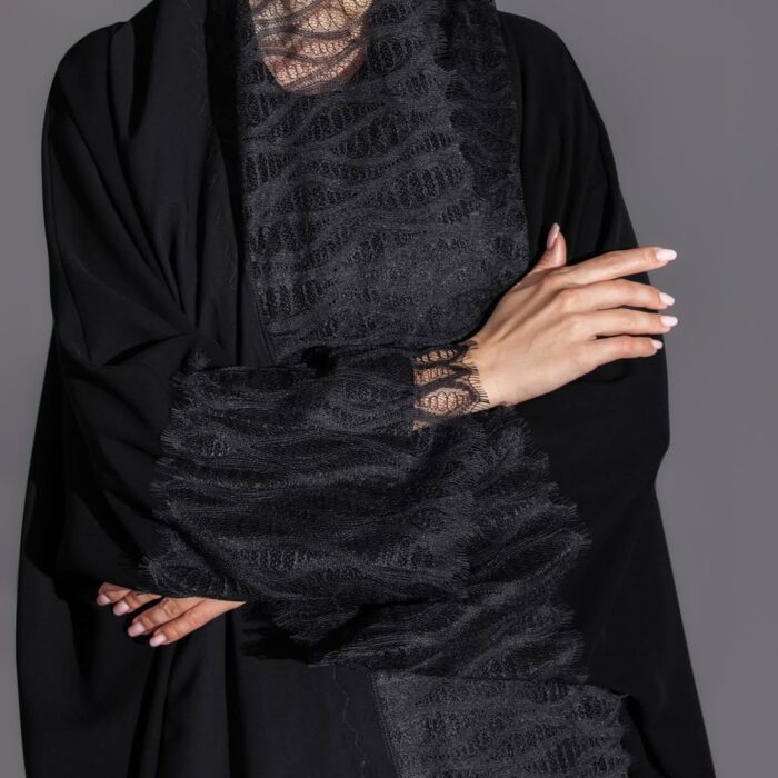 WhatsApp Image 2026-01-28 at 6.51.39 PM عبايه بشت ملكي ساده للعيد