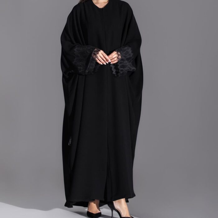 WhatsApp Image 2026-01-28 at 6.51.42 PM عبايه بشت ملكي ساده للعيد