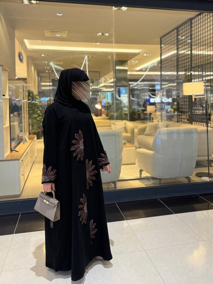 WhatsApp Image 2026-02-03 at 9.24.21 PM (1) عبايه العيد