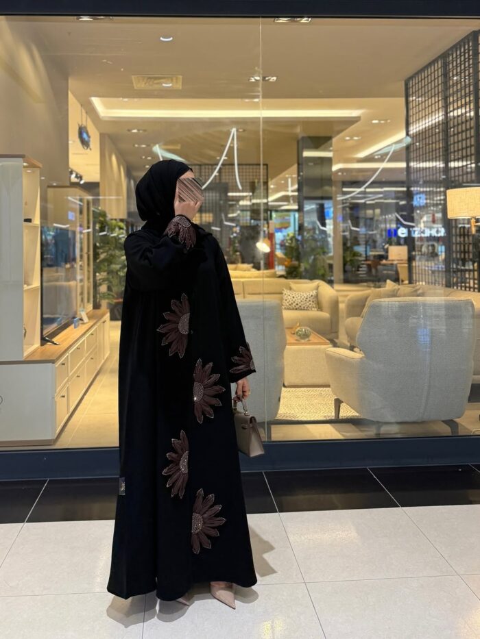 WhatsApp Image 2026-02-03 at 9.24.22 PM (1) عبايه العيد