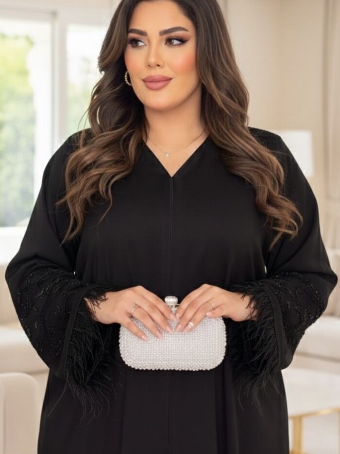 عبايه نمبر ون تطريز كم