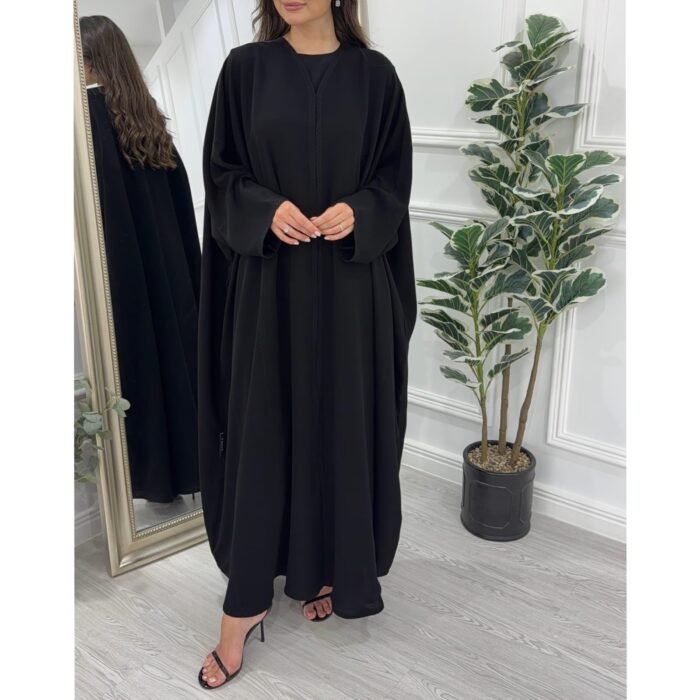 عباية بشت كلاسيكية ناعمة (سادة)